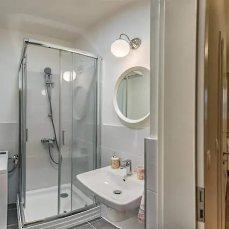 True Gem Downtown Next To Synagogue And Gozsdu Garden Area *