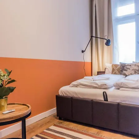 True Gem Downtown Next To Synagogue And Gozsdu Garden Area *